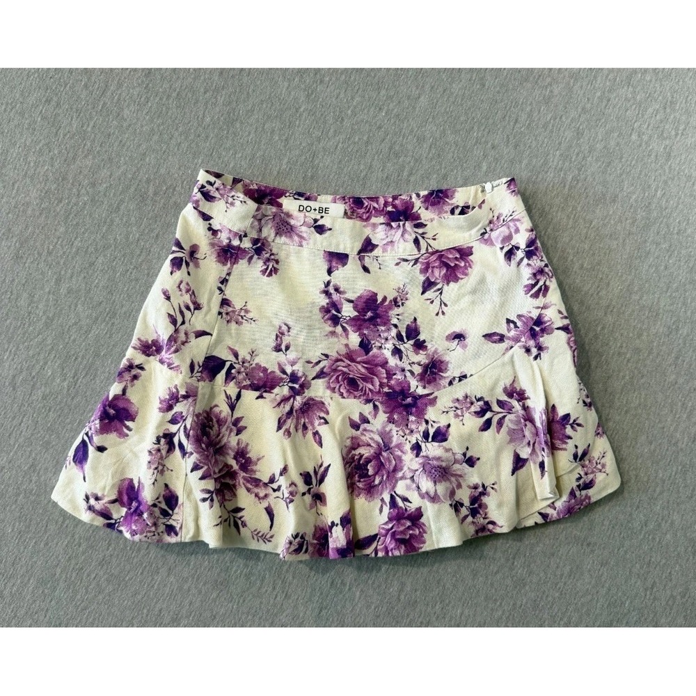 DO+BE Mini Skirt Womens M White Vibrant Purple Floral Rayon Ruffled Side Zip